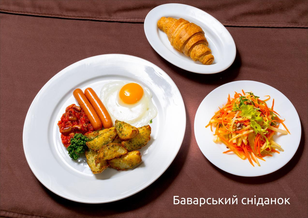 Gala Hotel Kamianets-Podilsky Extérieur photo